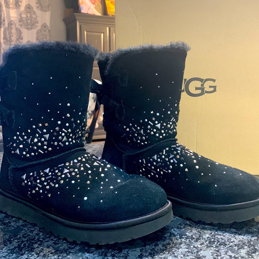 UGG  Classic Galaxy bling boot with bows size 7.  Worn once. Black